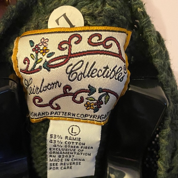 Heirloom Collectibles Green Embroidered Cardigan - Picture 2 of 10